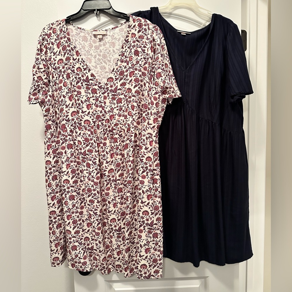 Knox Rose woman’s flutter short sleeve A-line navy & floral, size XXL